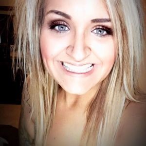 Meet your Posher, Nikki